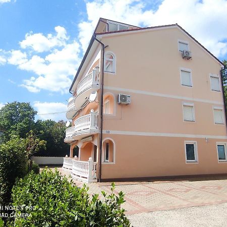 تْسْغيكفانِتْسا Apartment Stella المظهر الخارجي الصورة